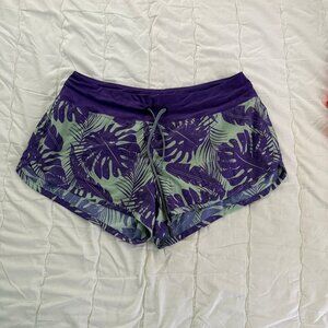 rabbit purple cali vibes surf n' turf 2.5 shorts size m